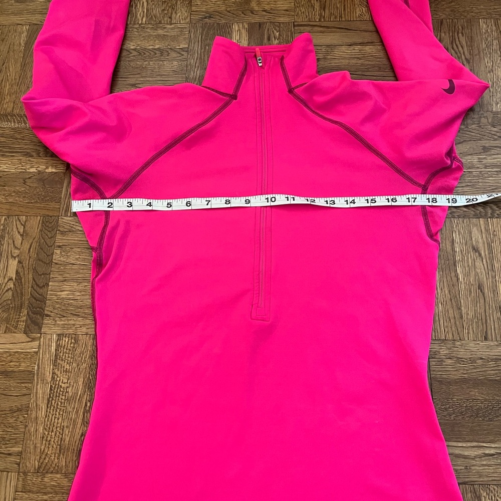 Nike PRO Hyperwarm 1/2 Zip Pullover Top Fuchsia Size Medium - Picture 9 of 13
